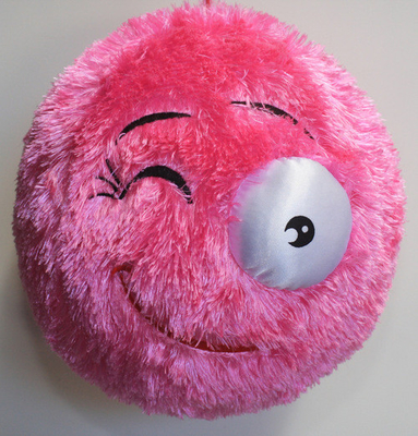 Assortimento Adorável Monstro de Bola de Pelúcia com Material de Bola Interior PVC Carinha Cartoon Face