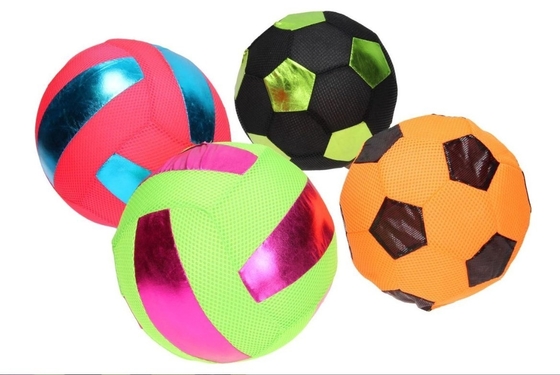 FM-F-002 5 Bola de voleibol Jogando com painéis múltiplos