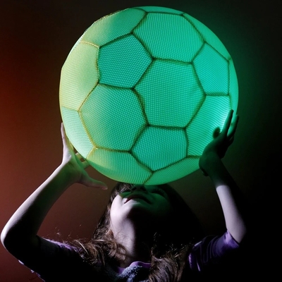 BM-B-006 0 a 24 meses Faixa etária Novidade Macia Macia LED Bola de Futebol
