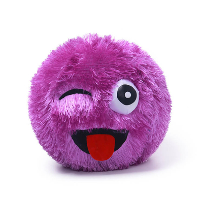 Jogo de areia colorido de verão divertido e acessível com brinquedos infláveis de bola de pelúcia para crianças