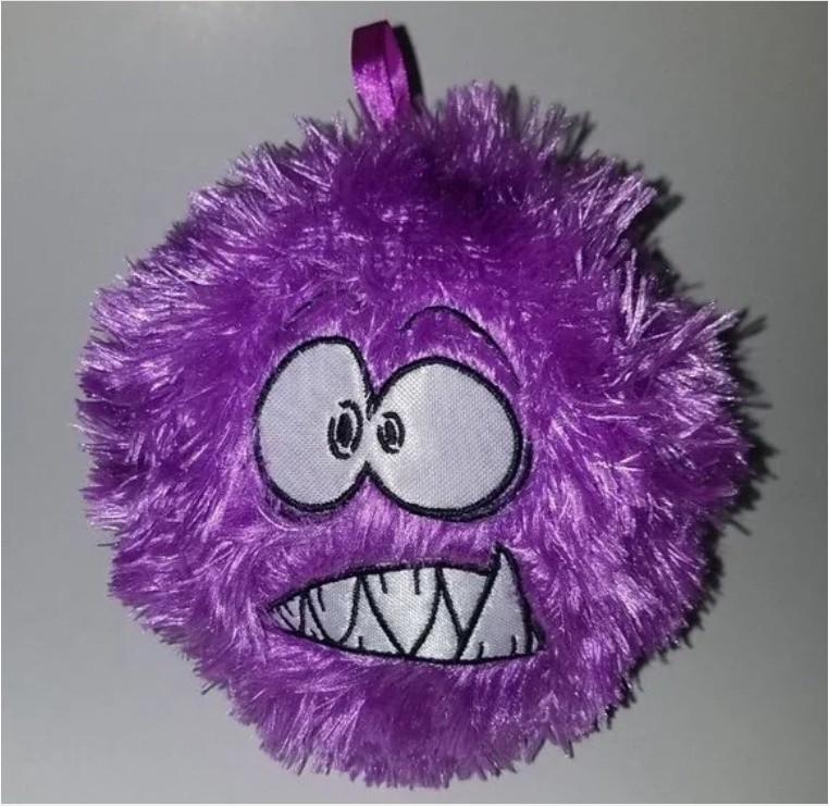 Unisexo 6&quot; Monstro Púrpura Peludo Plush Bola Redonda Animal Recheado Brinquedo Alienígena Material de Bola Interior de PVC